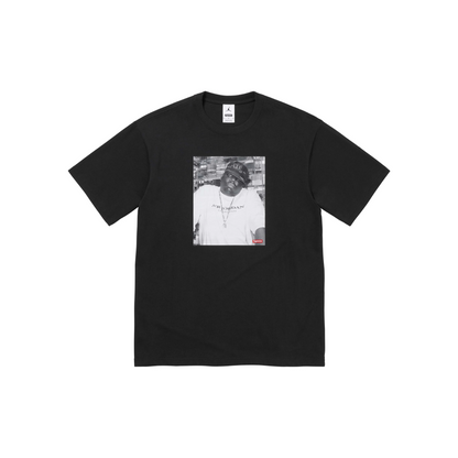 Camiseta Supreme x Jordan "Biggie" Preto